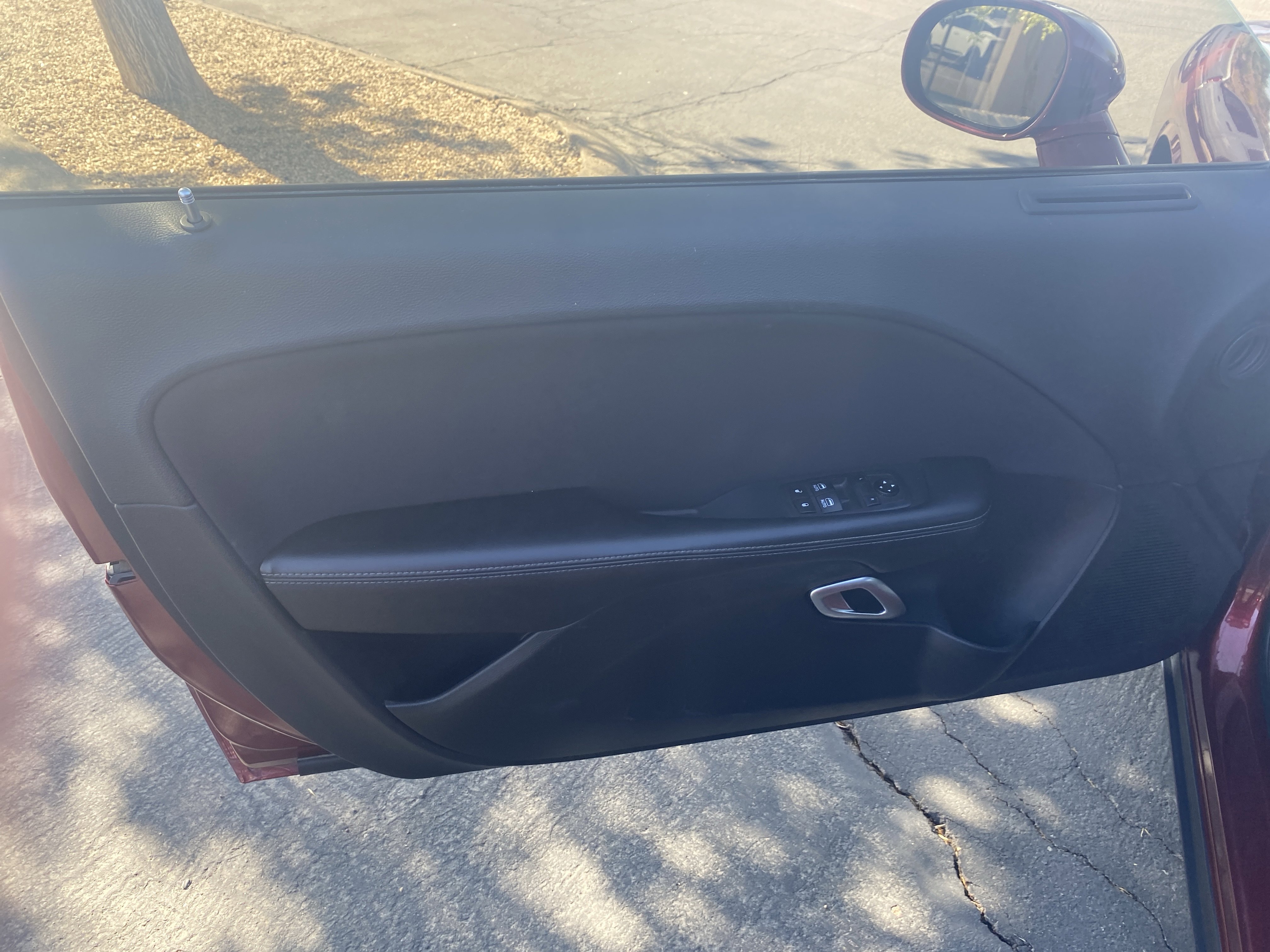 Used 2019 Dodge Challenger SXT image 7