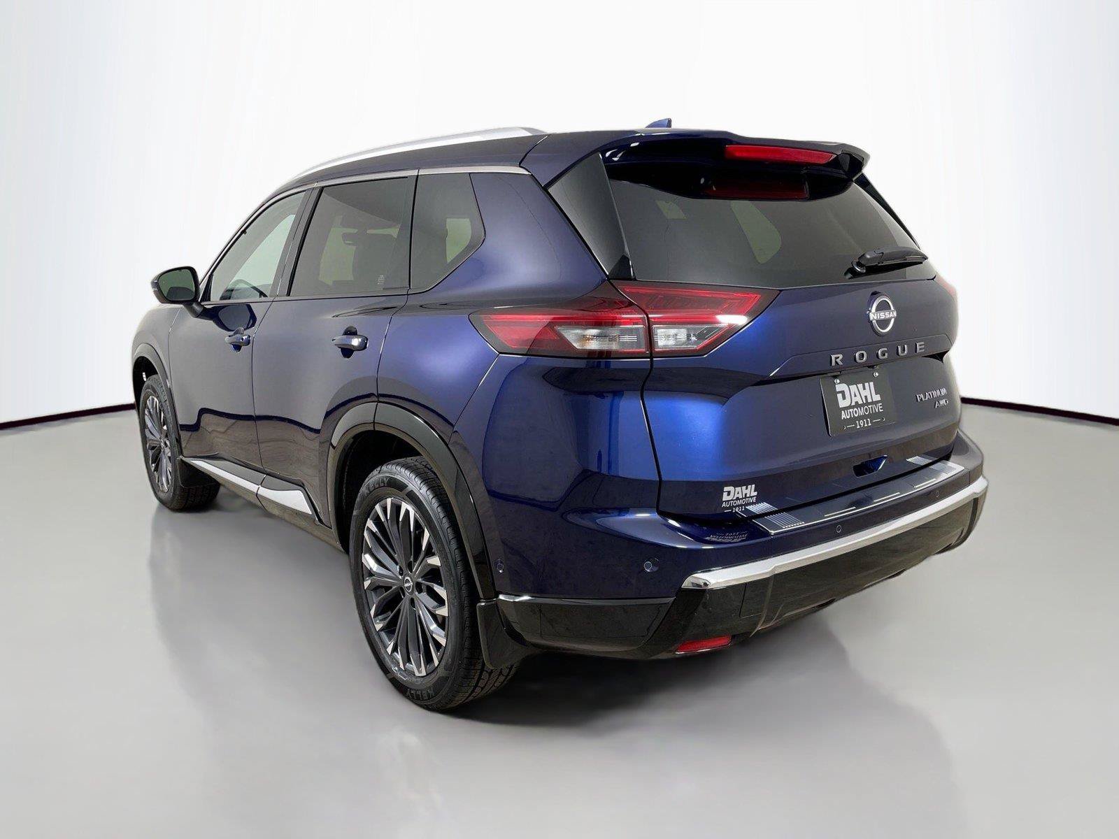 Used 2024 Nissan Rogue Platinum w/ Platinum Premium Package AWD/4WD image 10
