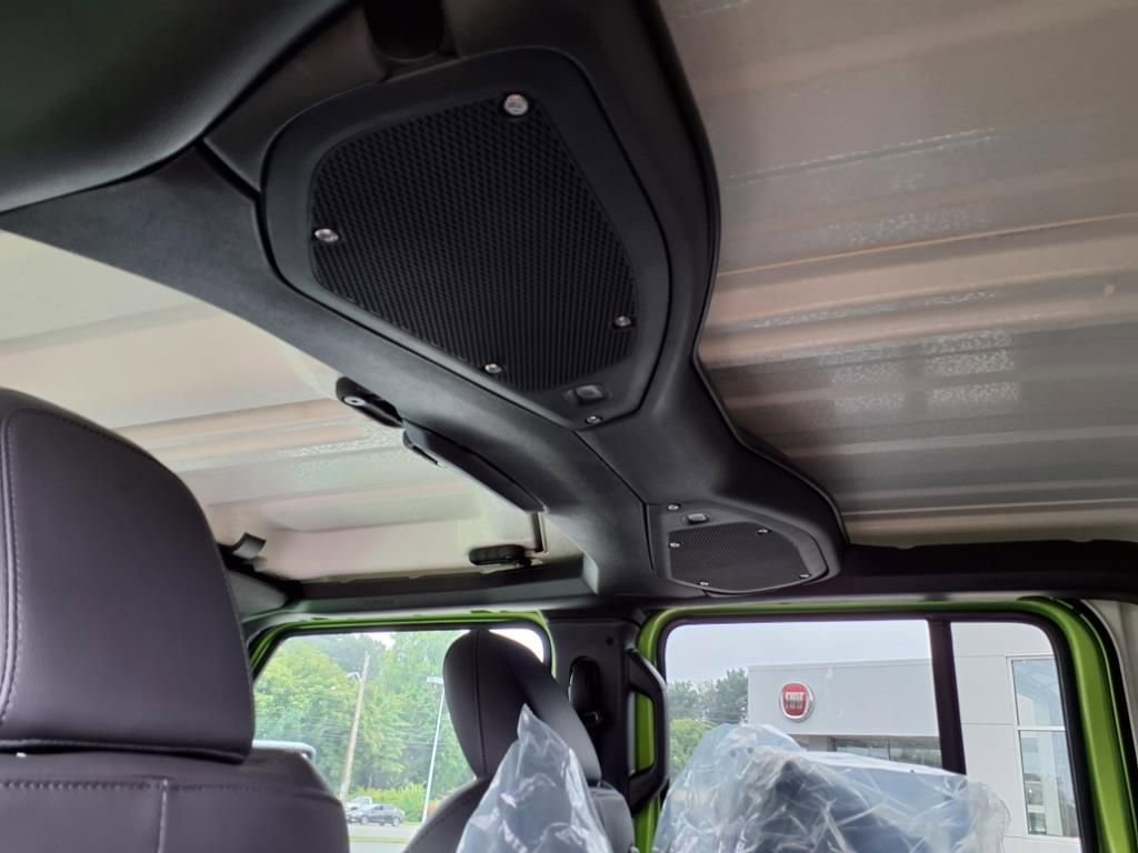 New 2025 Jeep Gladiator Sport image 5