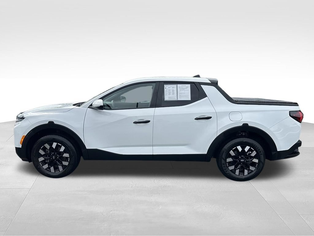Used 2025 Hyundai Santa Cruz SE AWD/4WD image 4