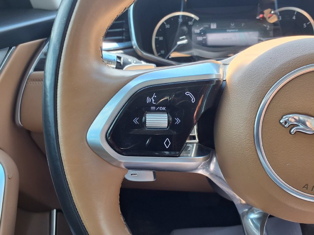 Used 2022 Jaguar F-PACE S AWD/4WD image 16