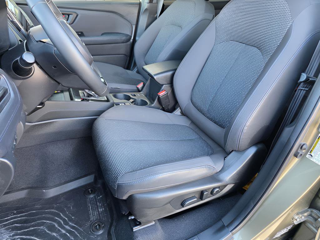 Used 2025 Subaru Forester Premium w/ Convenience Package #1 image 19