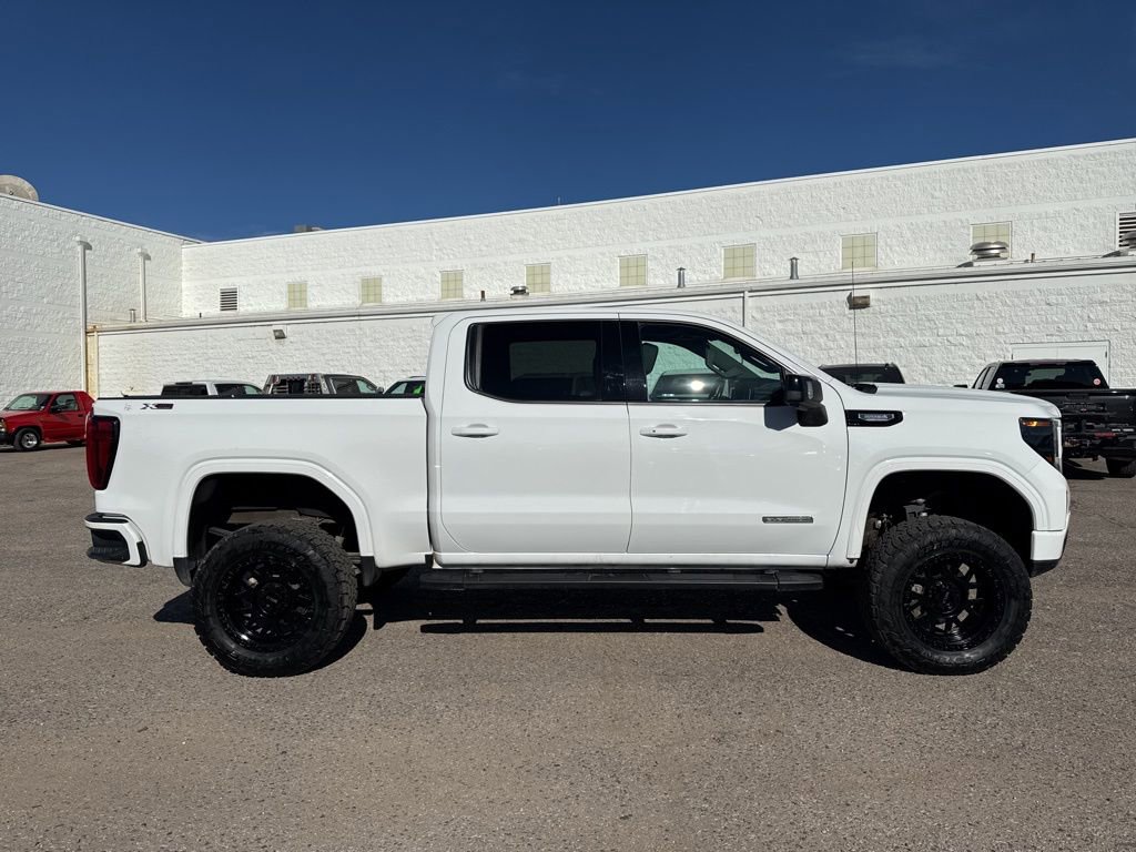 Used 2022 GMC Sierra 1500 Elevation w/ Elevation Premium Package image 4