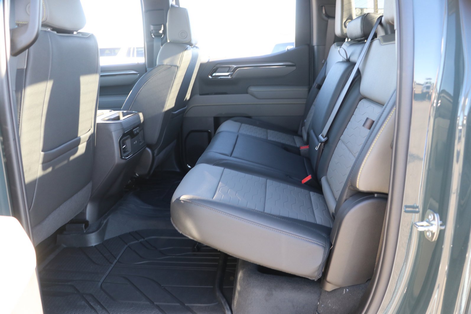 New 2026 Chevrolet Silverado 1500 ZR2 w/ LPO, Dark Essentials Package image 29