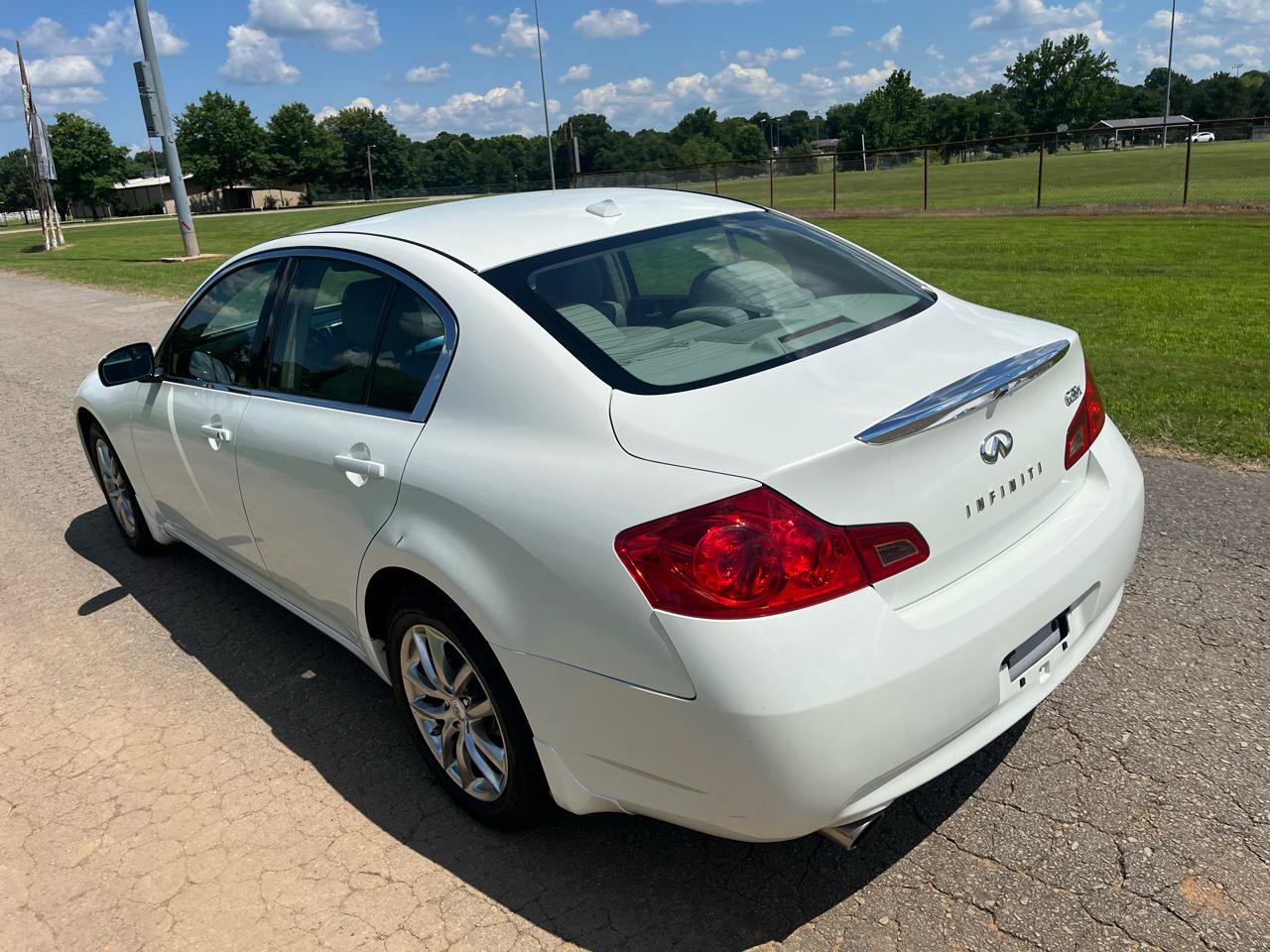 Used 2008 INFINITI G35 x Sedan w/ Premium Pkg AWD/4WD image 6