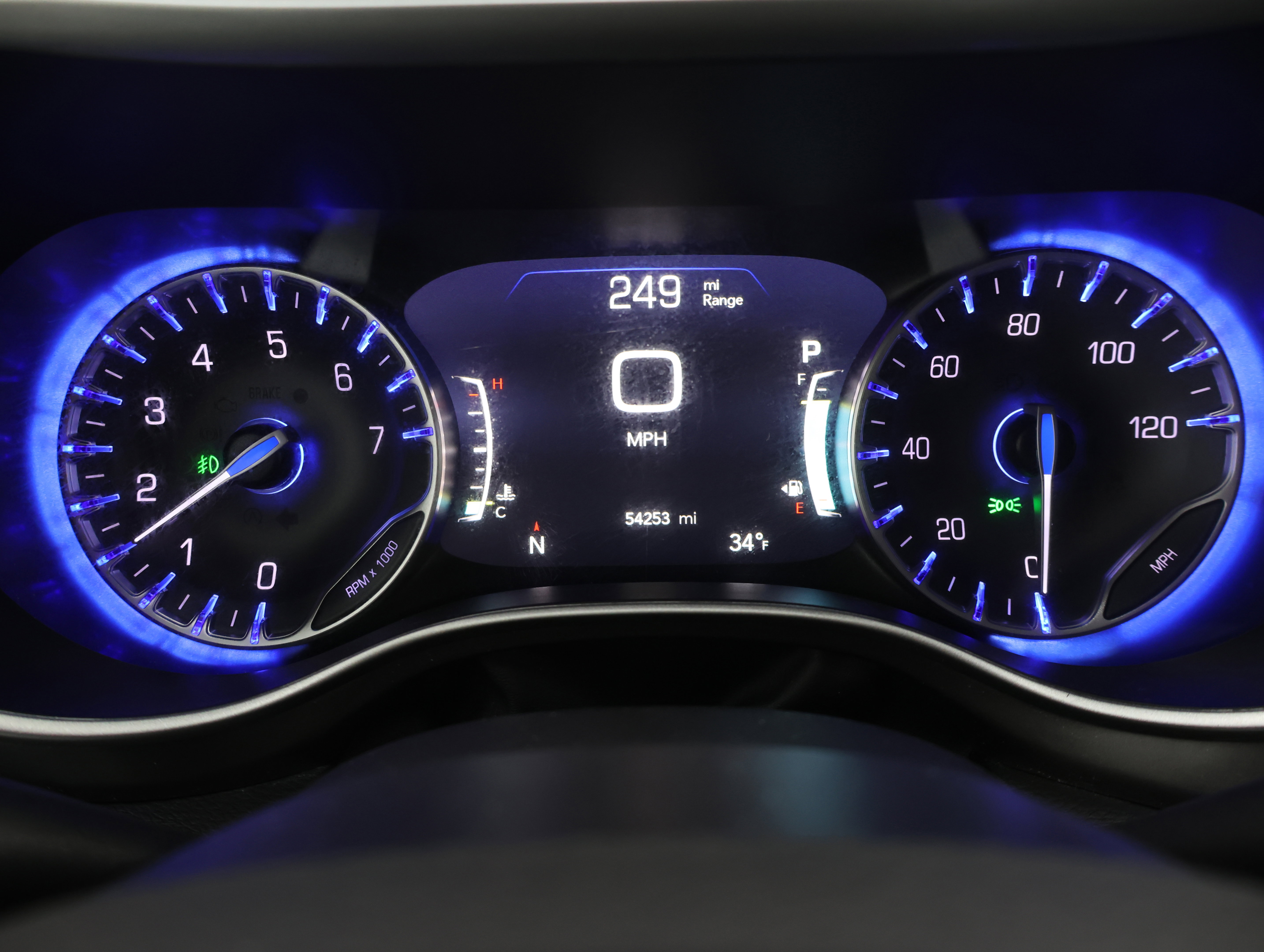 Used 2024 Chrysler Pacifica Touring-L FWD image 11