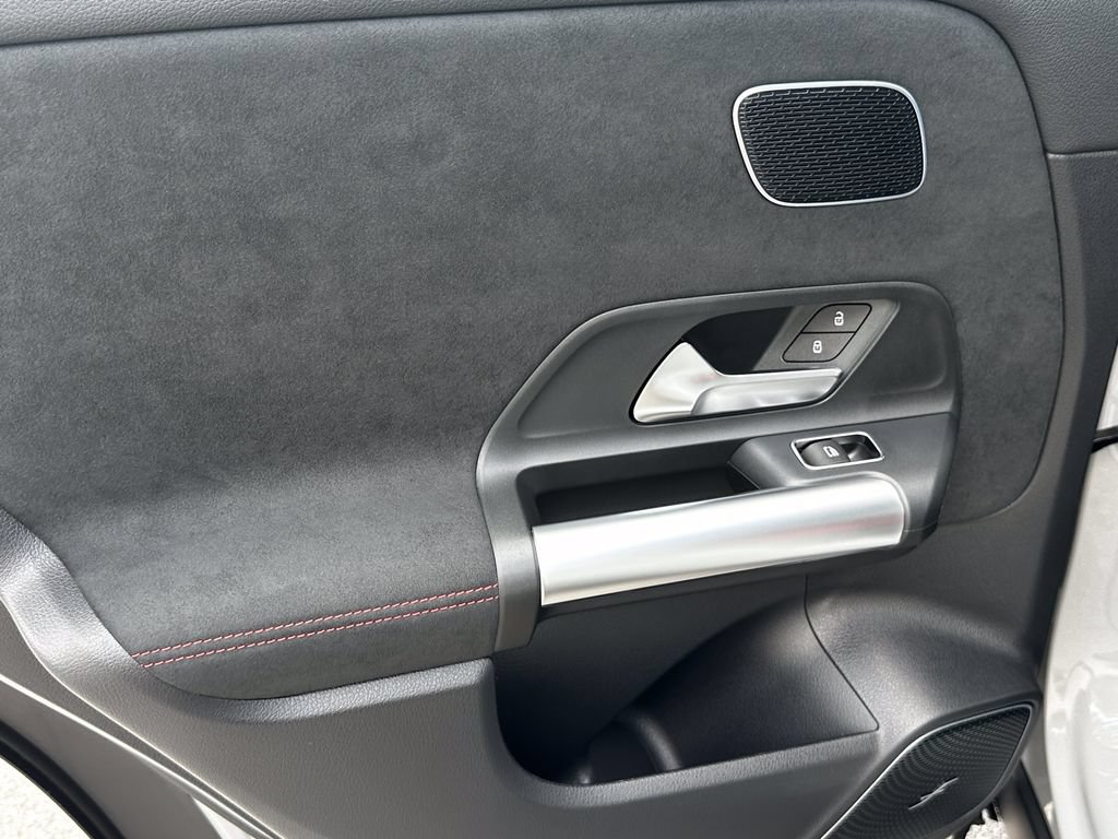 New 2026 Mercedes-Benz GLA 35 AMG 4MATIC image 25