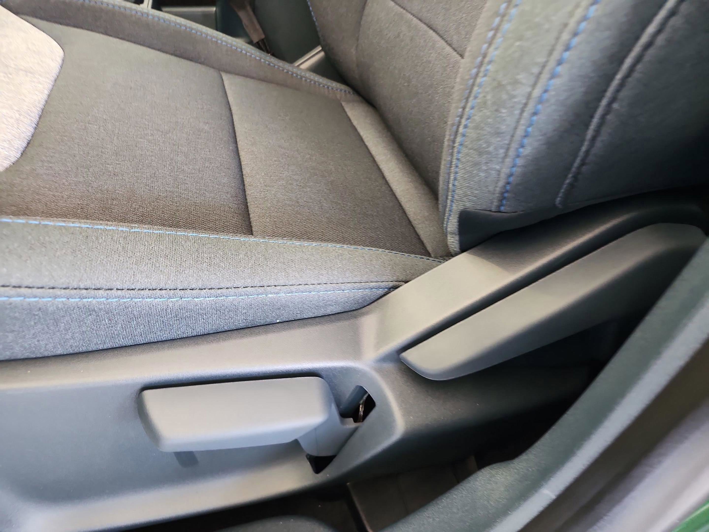 New 2025 Ford Maverick XLT image 13