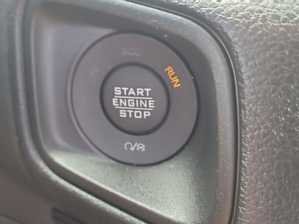 Used 2025 Jeep Wrangler Sport image 20