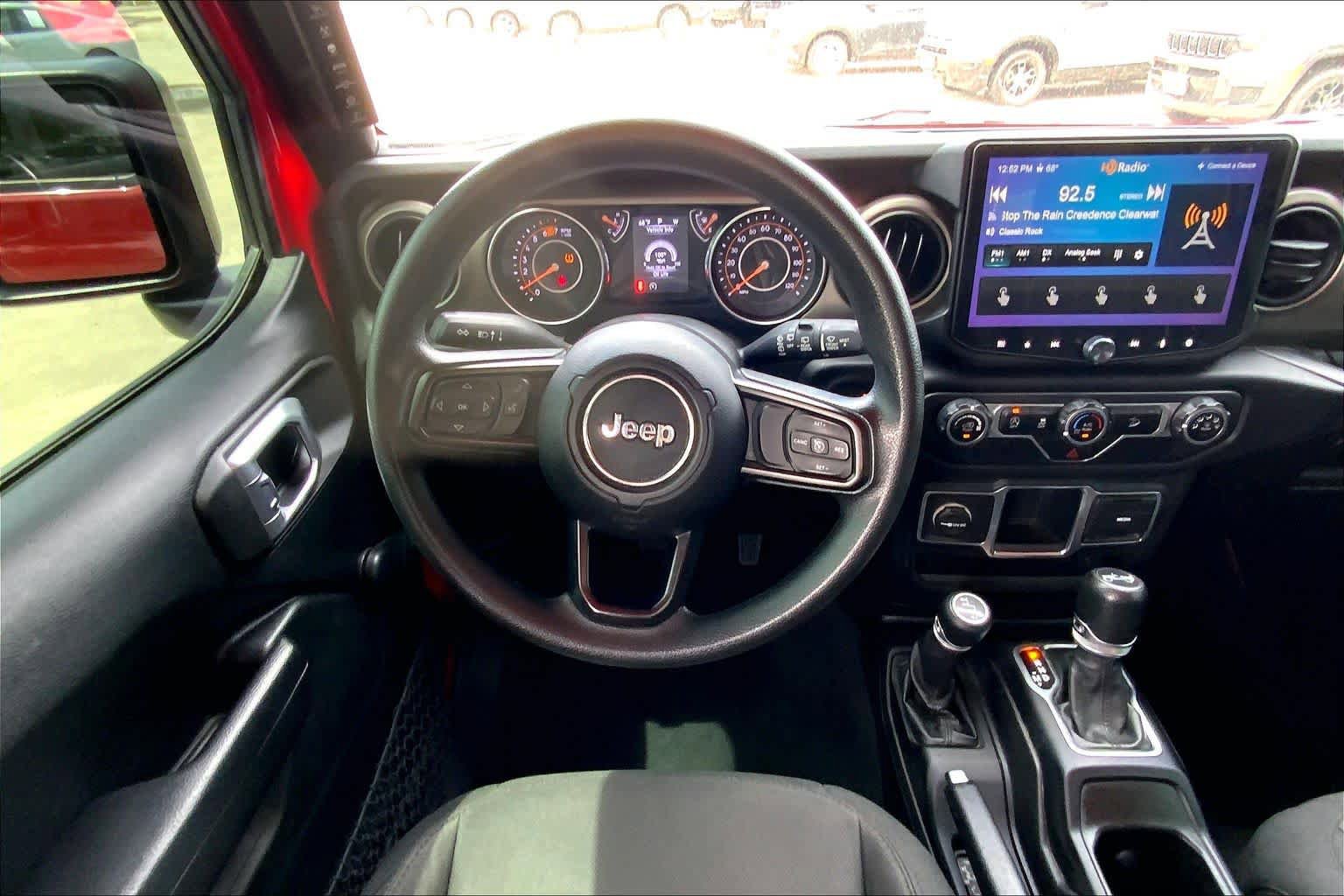 Used 2018 Jeep Wrangler Unlimited Sport AWD/4WD image 6