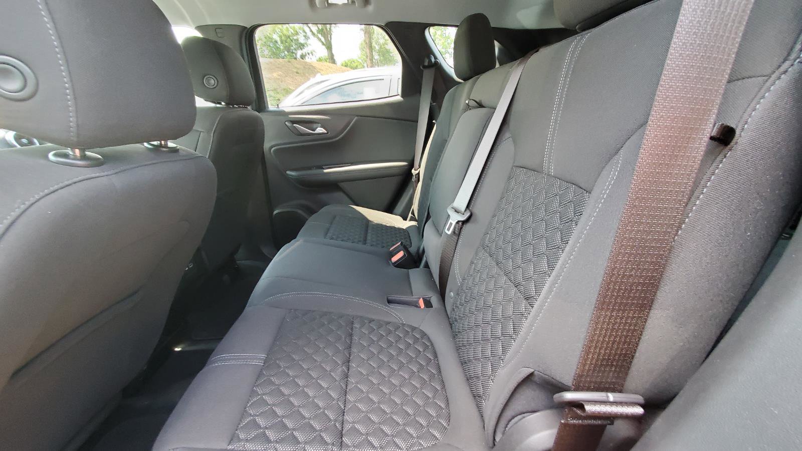 Used 2022 Chevrolet Blazer LT FWD image 5