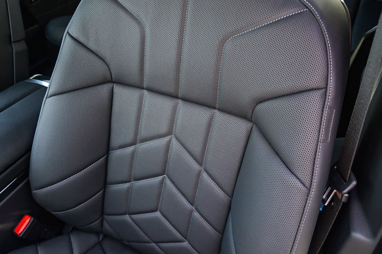 New 2026 BMW 740i image 27