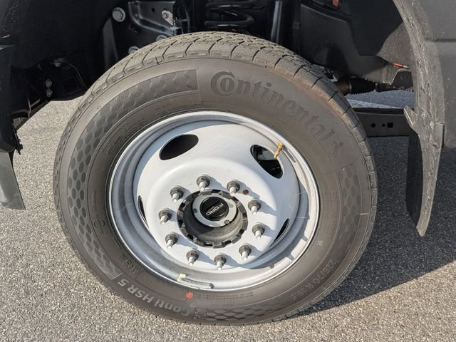 New 2026 Ford F550 4x4 Regular Cab Super Duty image 23
