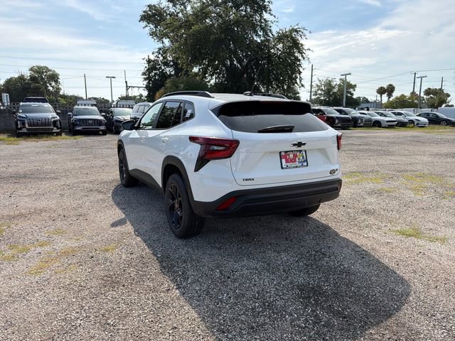 New 2026 Chevrolet Trax LT w/ Driver Confidence Package FWD image 9