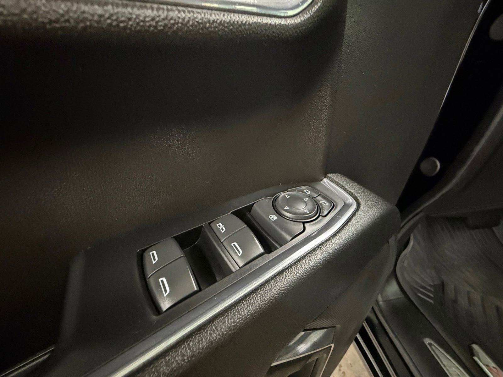 Used 2024 Chevrolet Silverado 1500 RST AWD/4WD image 22