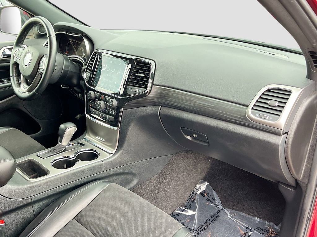 Used 2022 Jeep Grand Cherokee Laredo X image 30