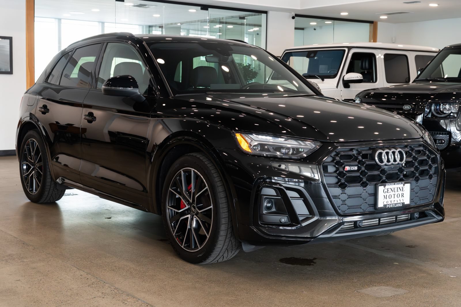 Used 2021 Audi SQ5 Prestige w/ Prestige Package AWD/4WD image 3