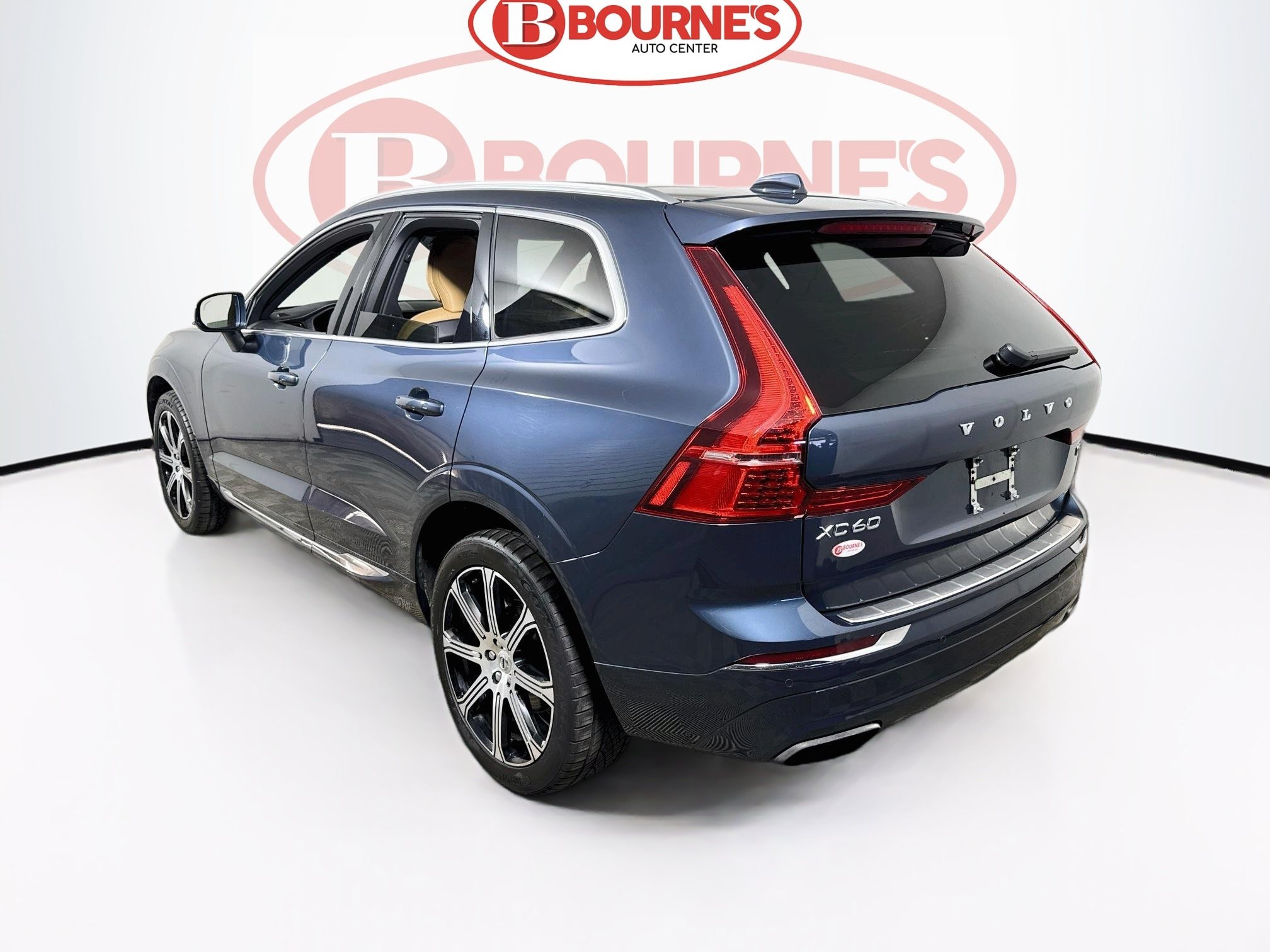 Used 2021 Volvo XC60 T5 Inscription w/ Protection Package Premier AWD/4WD image 10