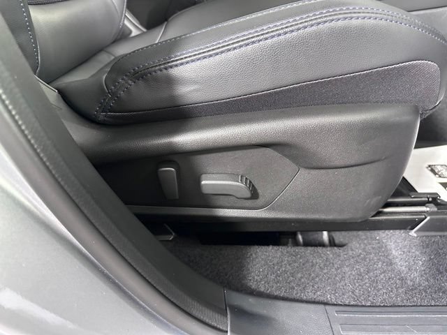 Used 2025 Subaru Forester Limited AWD/4WD image 11