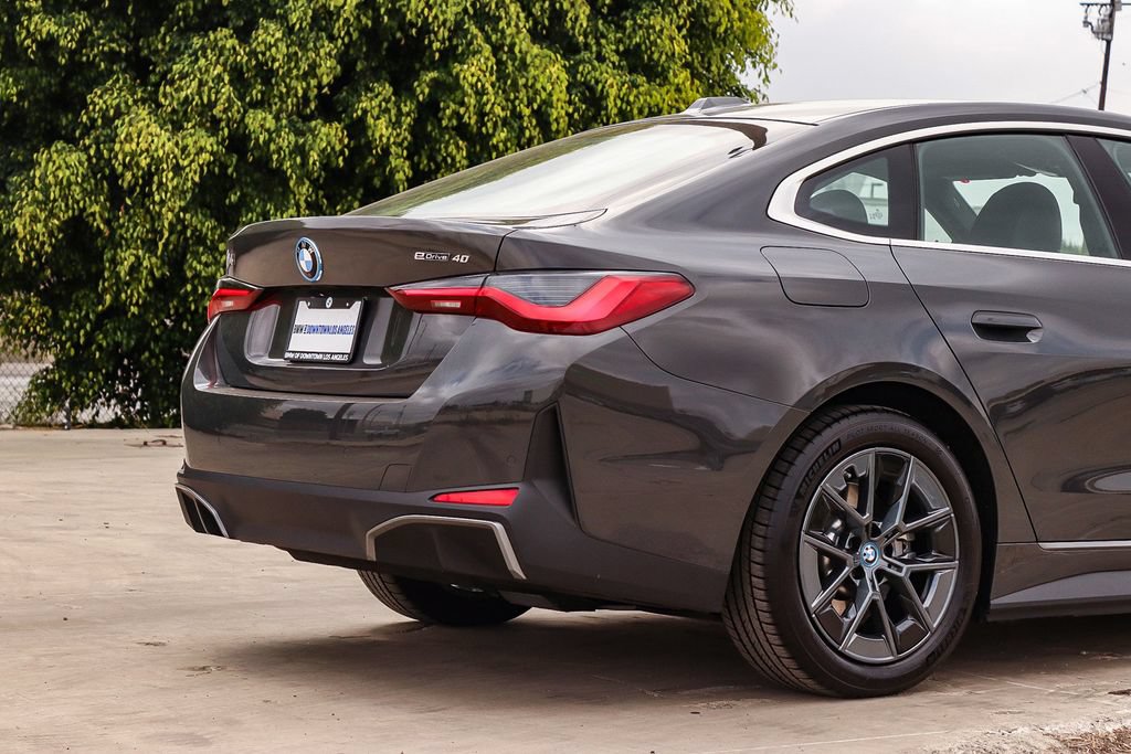 Used 2023 BMW i4 eDrive40 w/ Premium Package RWD image 11