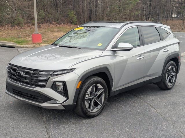Used 2025 Hyundai Tucson SEL FWD image 3