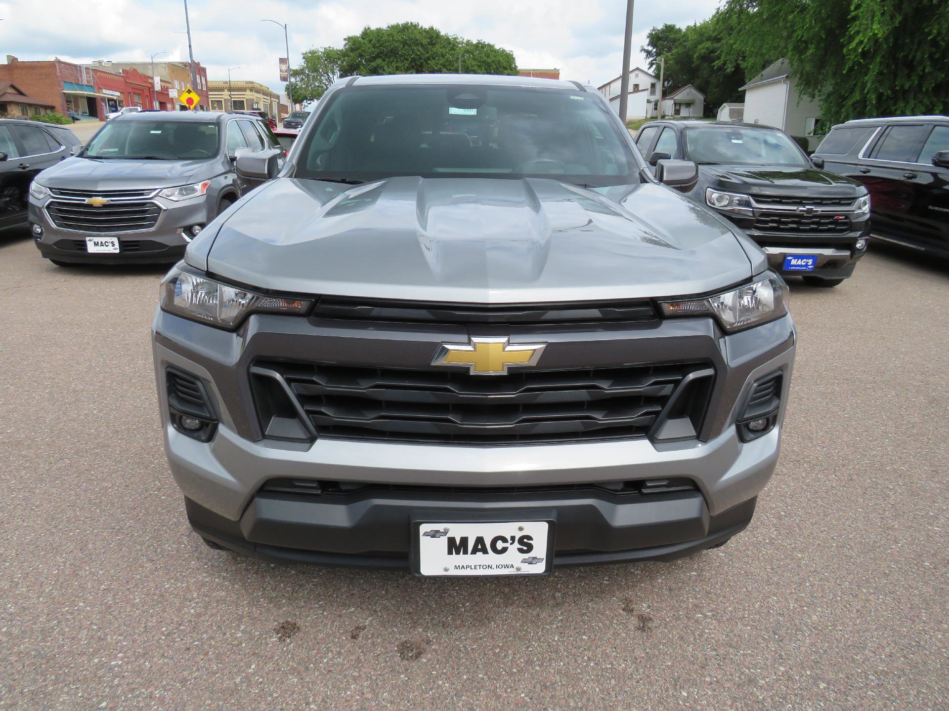 Used 2023 Chevrolet Colorado LT w/ LT Convenience Package II image 13