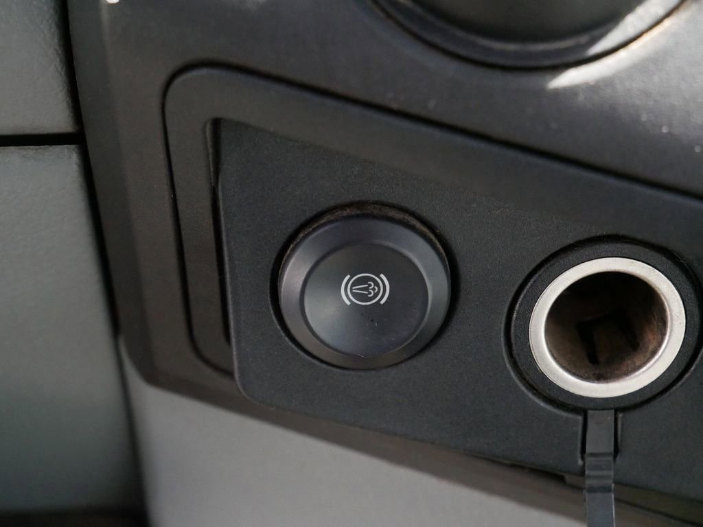 Used 2016 Ford F650 2WD Regular Cab Super Duty image 24