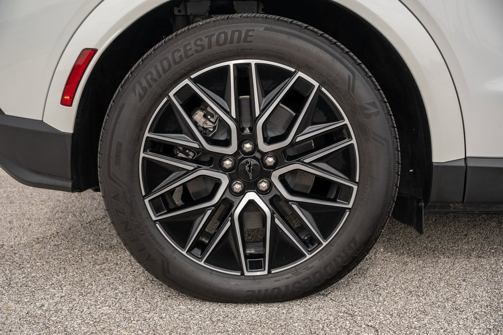 Used 2025 Ford Mustang Mach-E Premium image 9