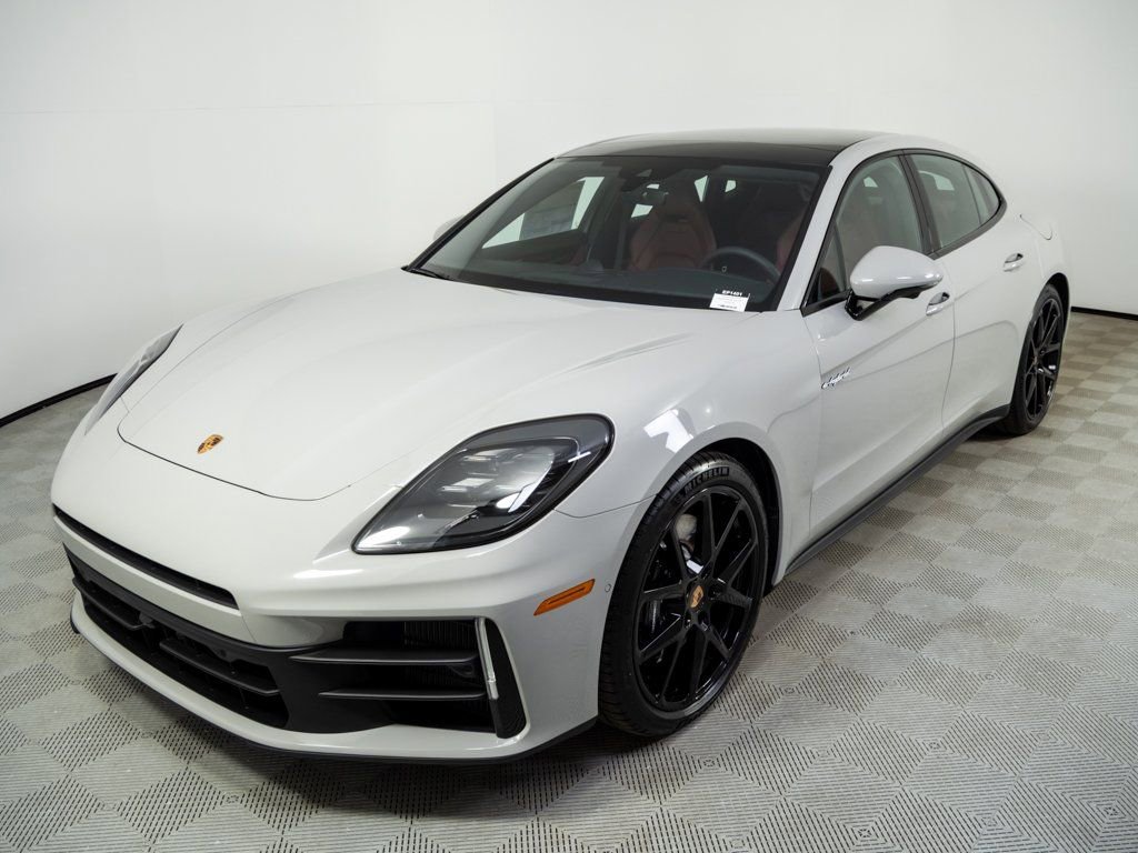 New 2026 Porsche Panamera 4 image 1