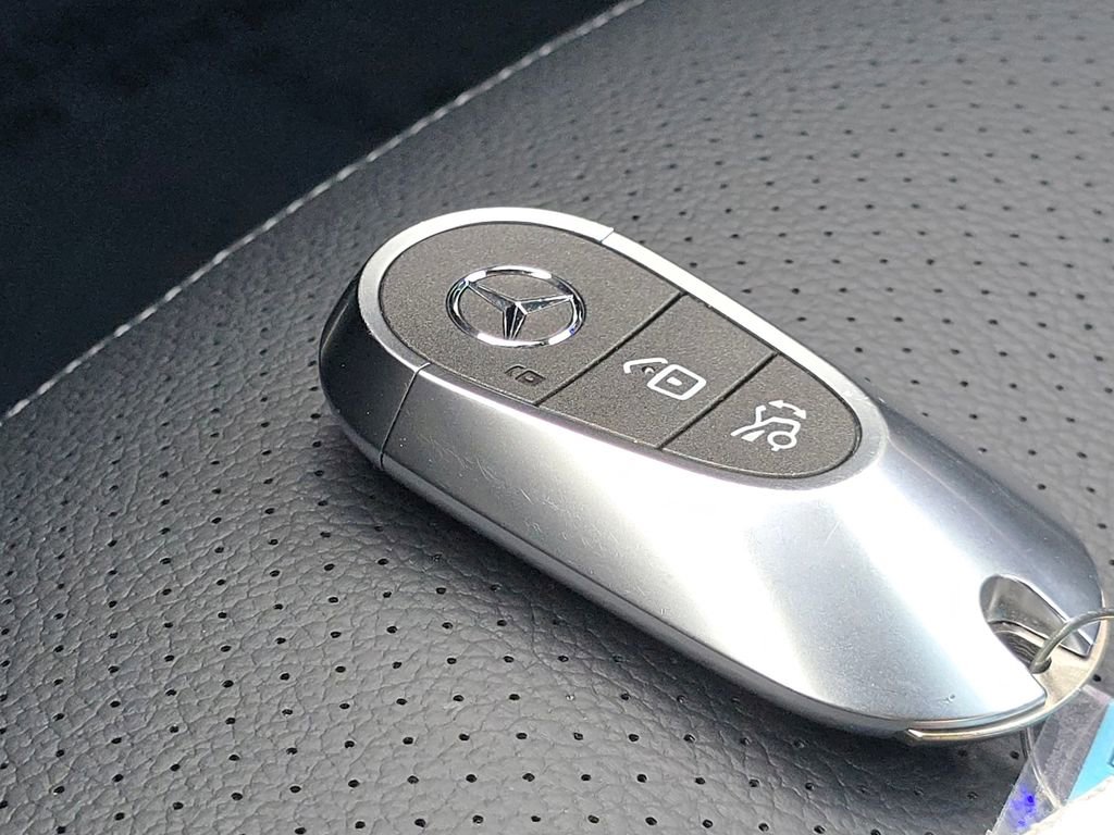 Certified 2025 Mercedes-Benz C 300 4MATIC Sedan image 34