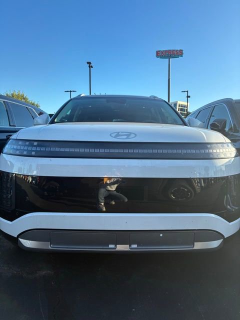 New 2026 Hyundai Ioniq 9 Limited image 2