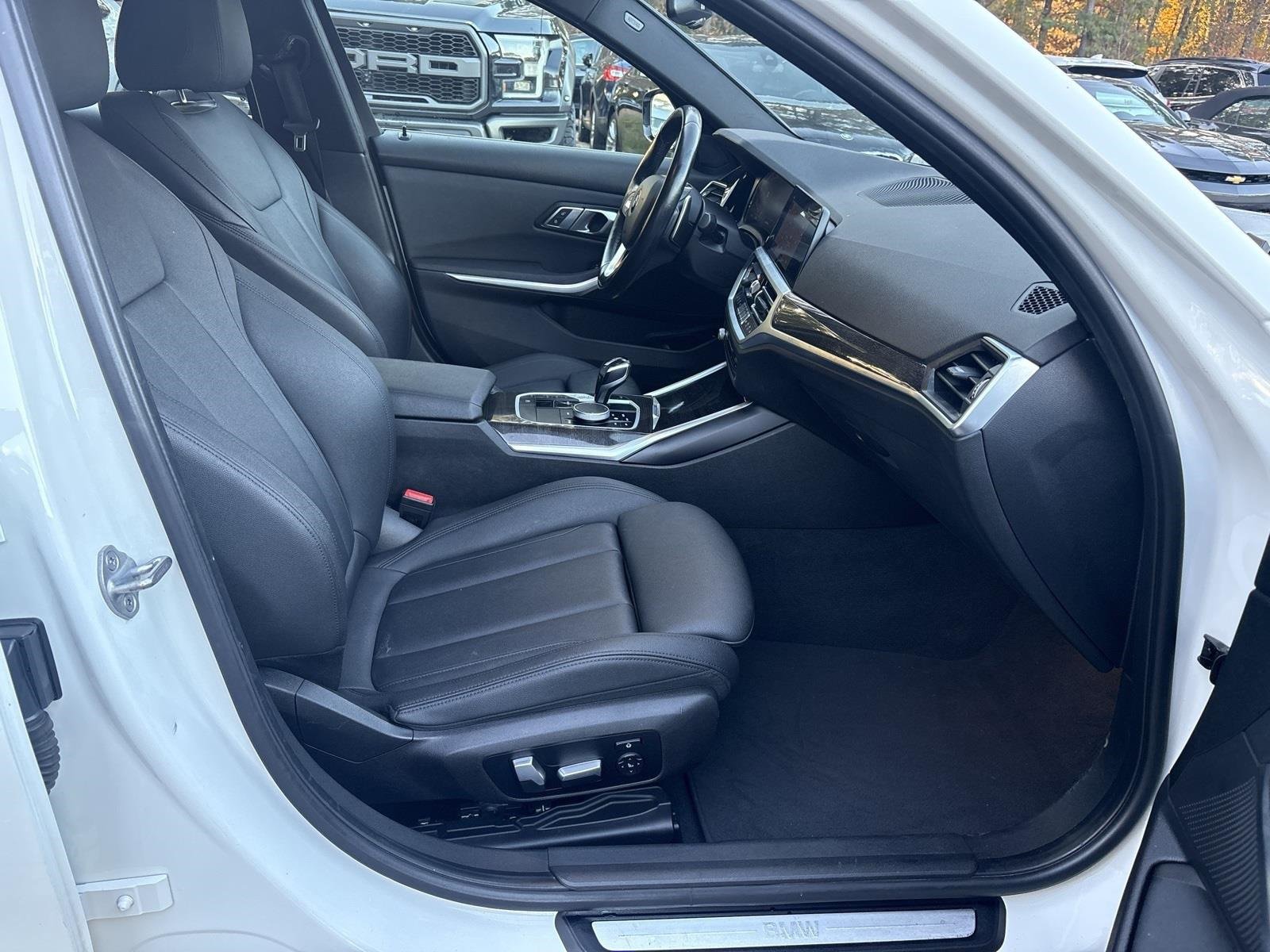 Used 2020 BMW 330i Sedan w/ Convenience Package image 20