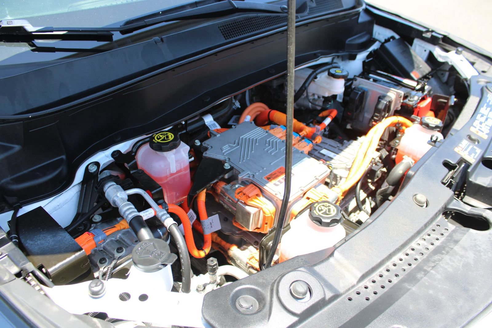 Used 2023 Chevrolet Bolt EUV LT FWD image 31
