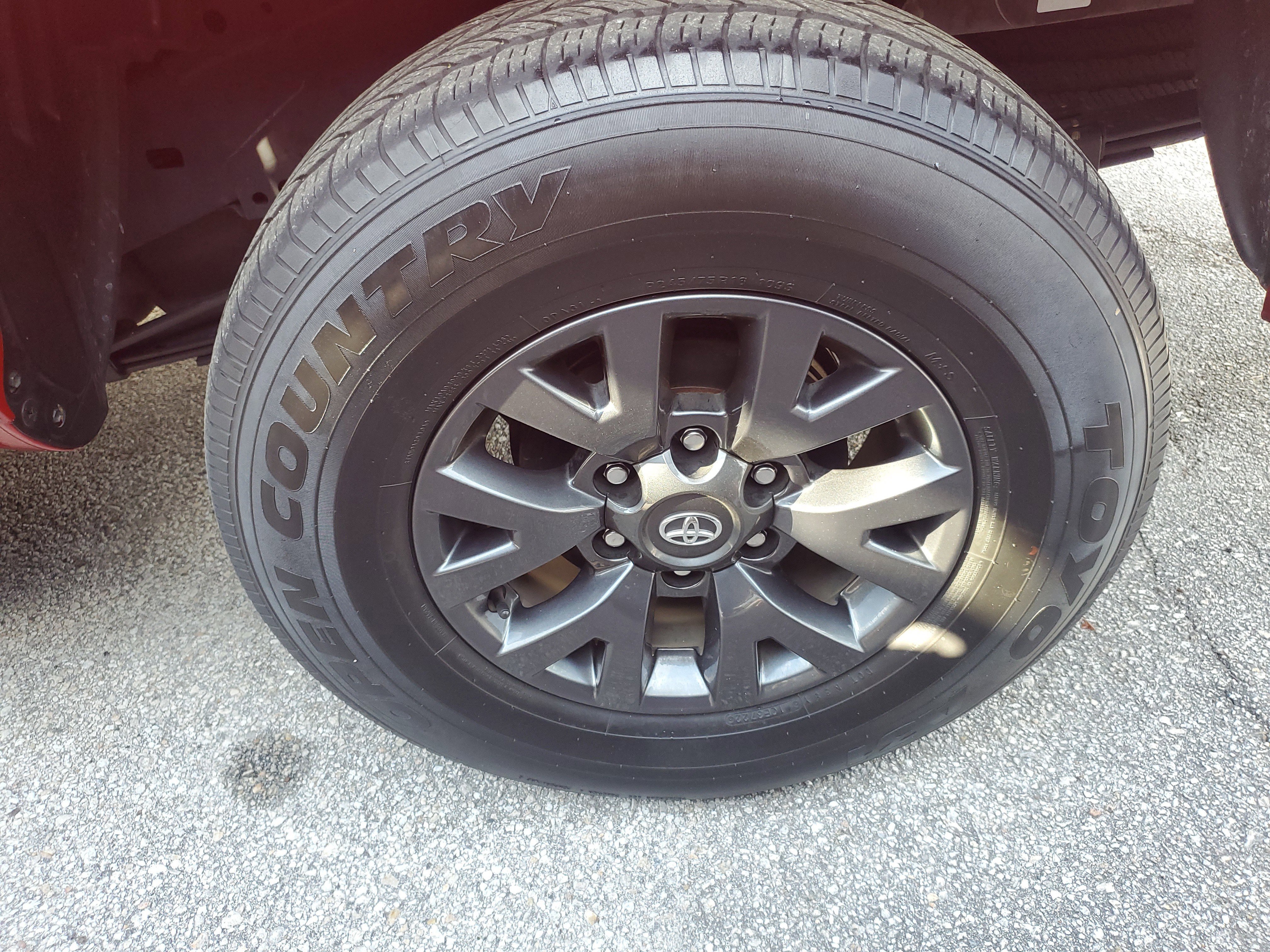 Used 2023 Toyota Tacoma SR5 w/ Technology Package image 13