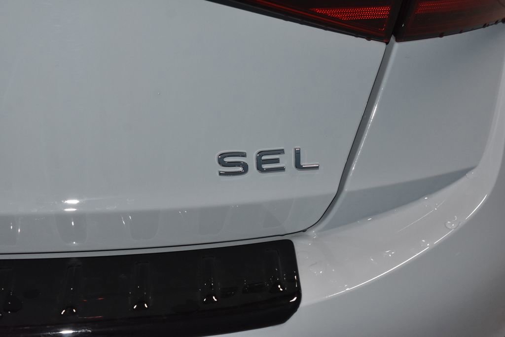 Used 2026 Volkswagen Jetta SEL image 27
