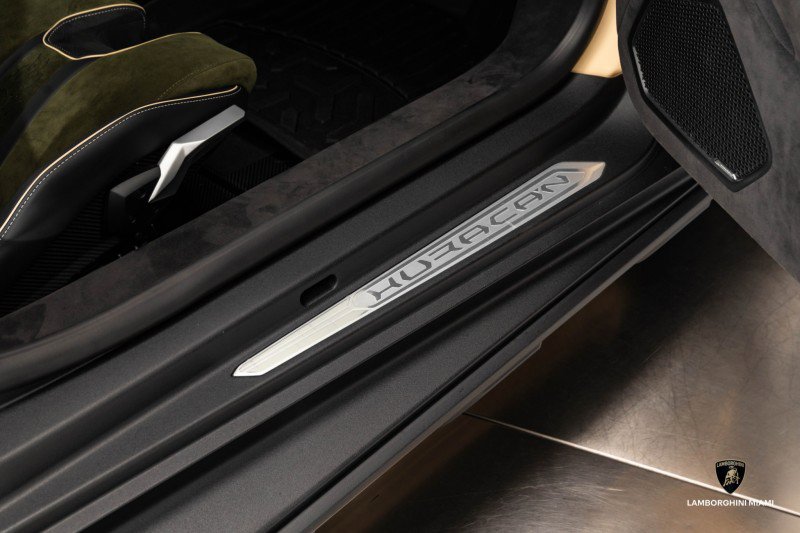 Used 2024 Lamborghini Huracan Sterrato image 52