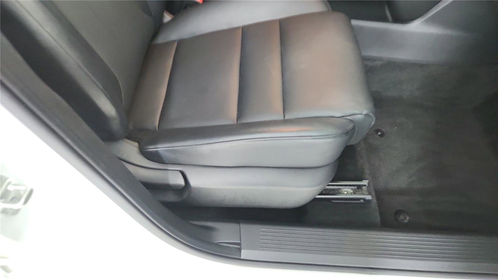 Used 2022 Nissan Rogue SV w/ SV Premium Package image 21