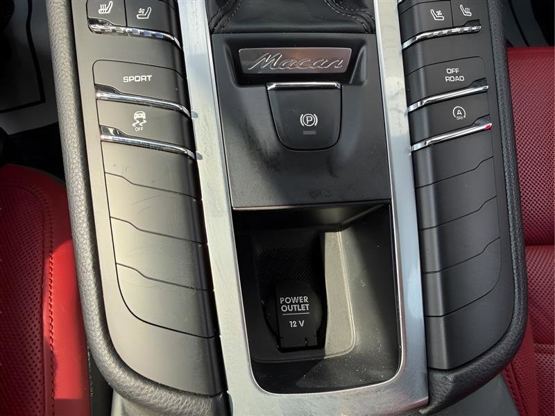 Used 2016 Porsche Macan S AWD/4WD image 53