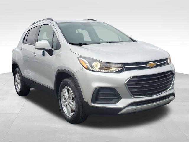 Certified 2022 Chevrolet Trax LT w/ LT Convenience Package image 7