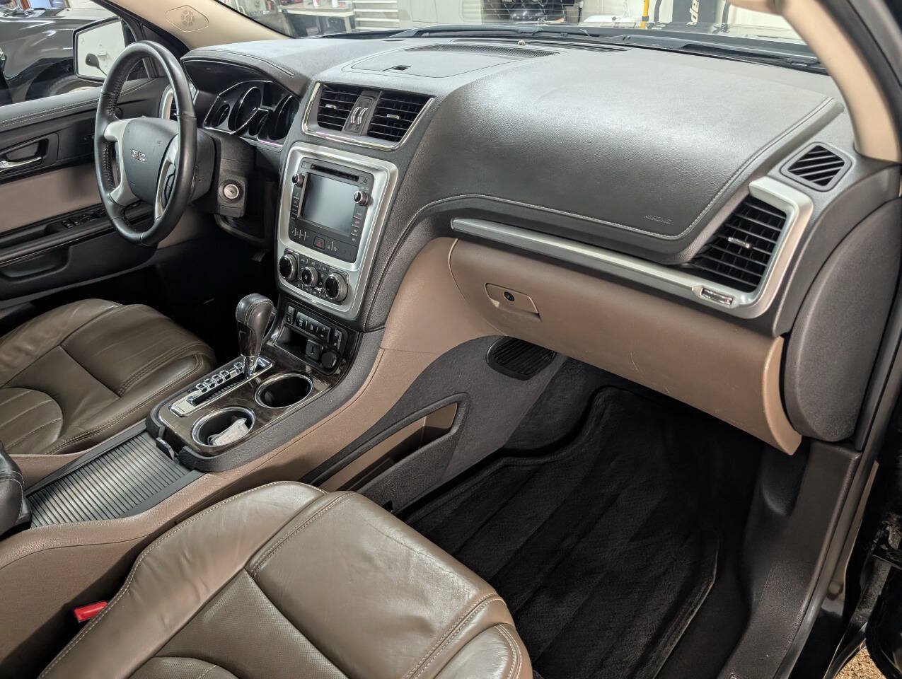 Used 2016 GMC Acadia SLT AWD/4WD image 23