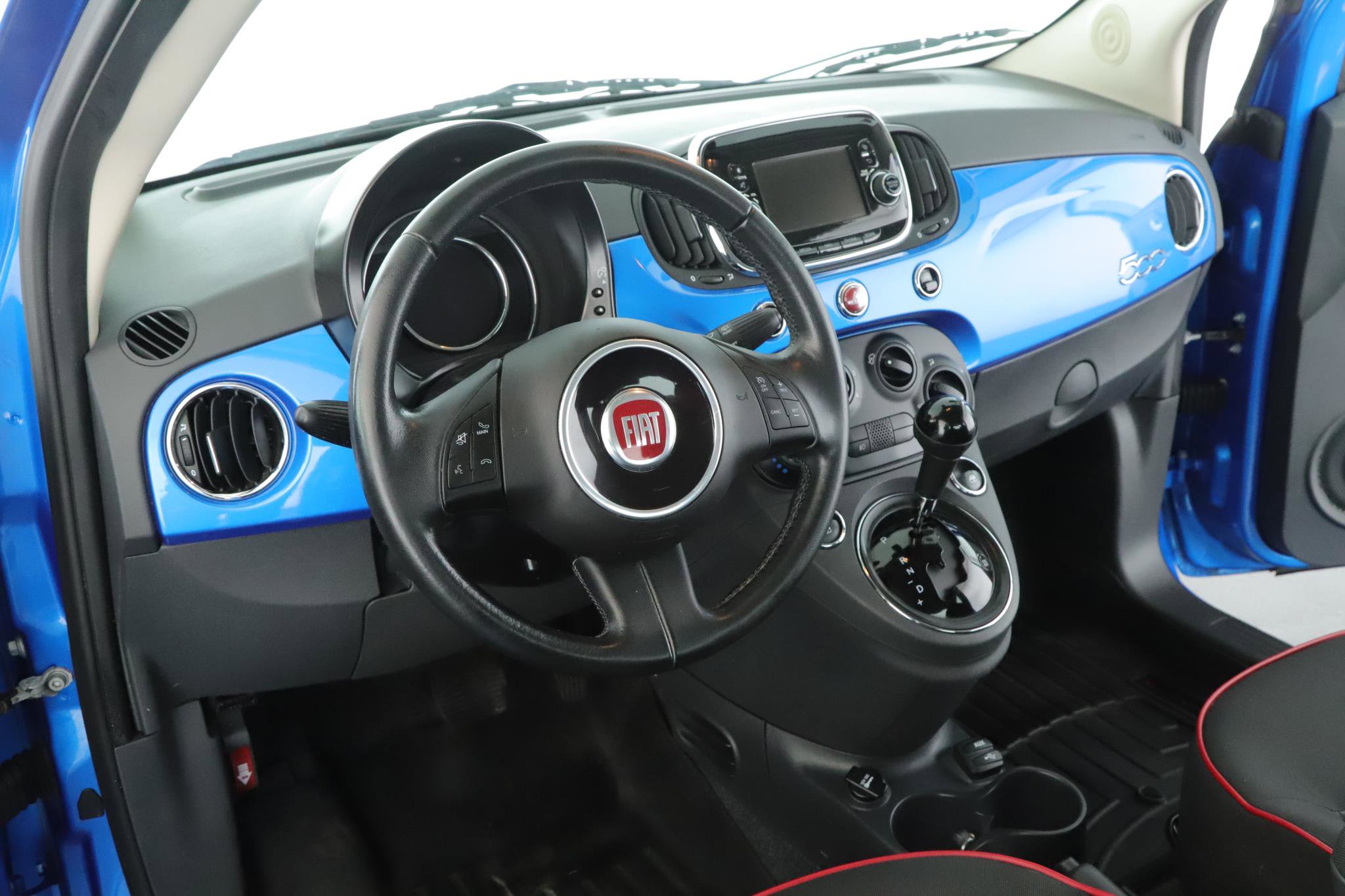 Used 2017 FIAT 500 Pop w/ Sport Appearance Package image 2