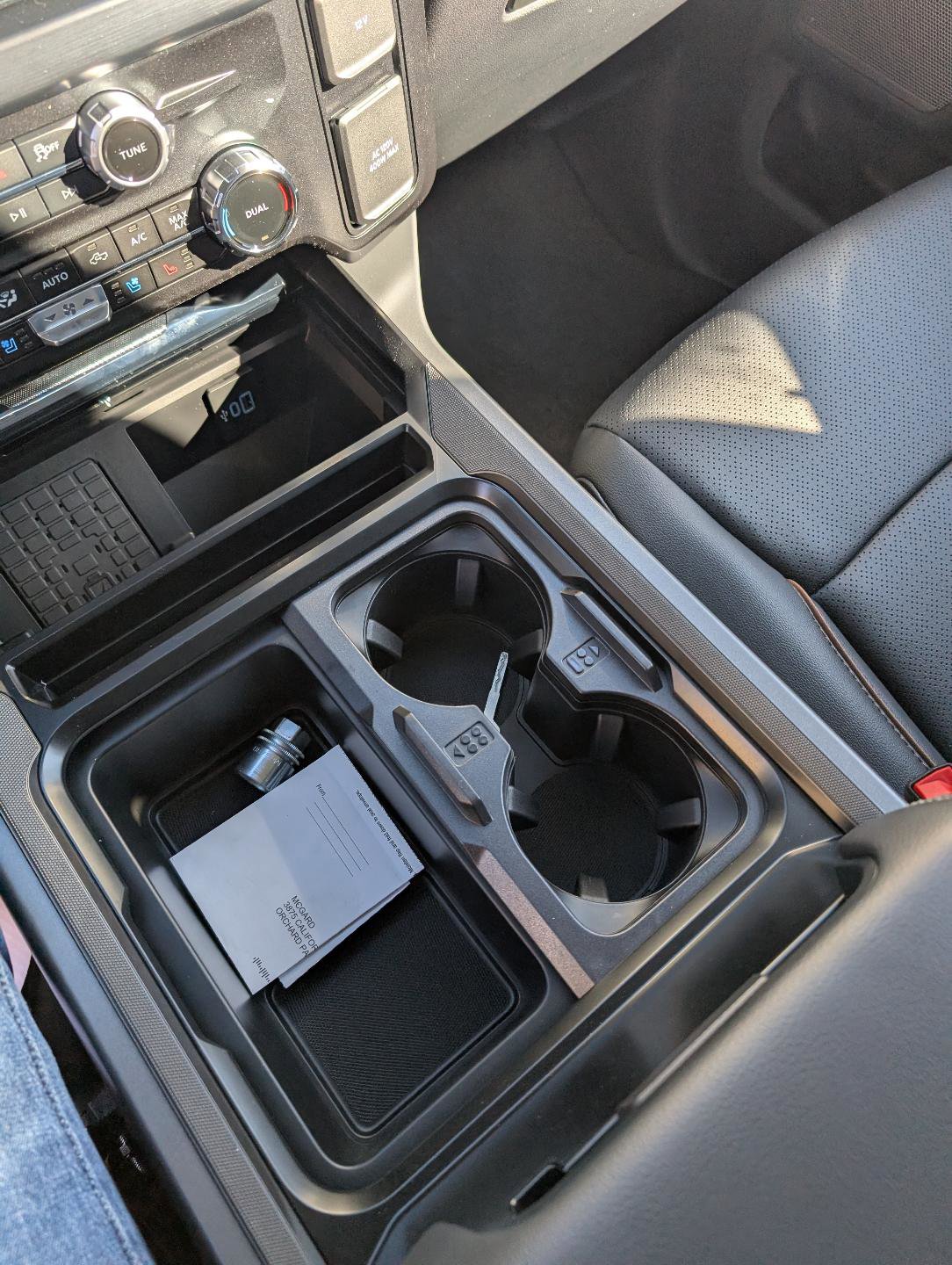 New 2026 Ford F250 Lariat w/ Black Appearance Package image 24