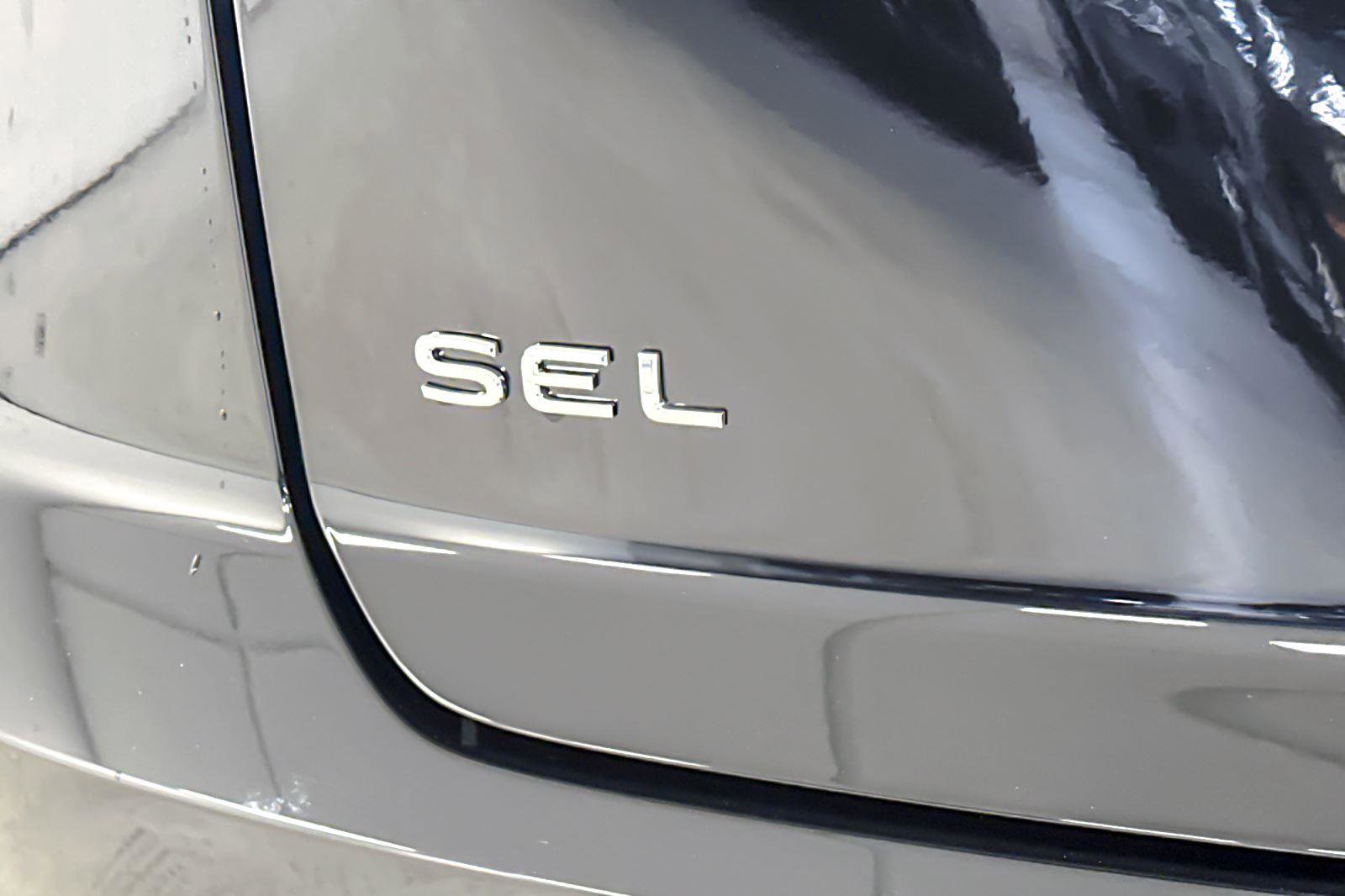 New 2026 Volkswagen Atlas Cross Sport SEL Premium R-Line image 26