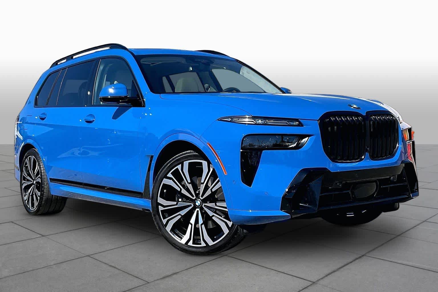 Used 2026 BMW X7 xDrive40i w/ Executive Package AWD/4WD image 2