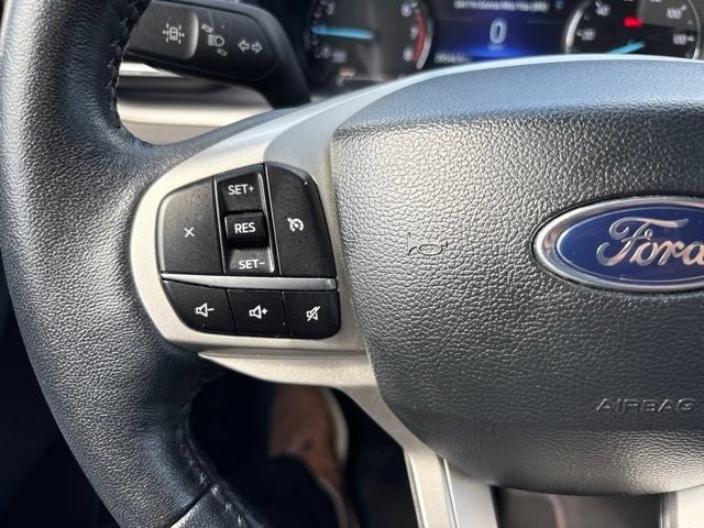 Certified 2023 Ford Explorer XLT w/ Equipment Group 202A AWD/4WD image 25