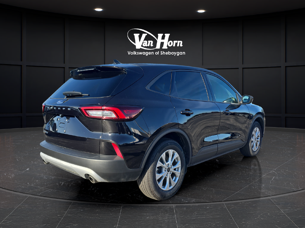 Used 2025 Ford Escape Active FWD image 7