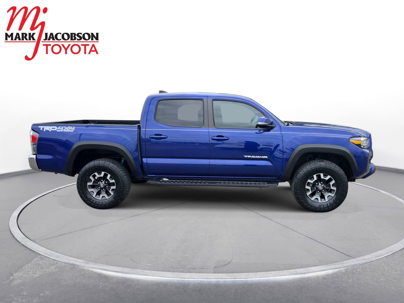 Used 2022 Toyota Tacoma TRD Off-Road image 8