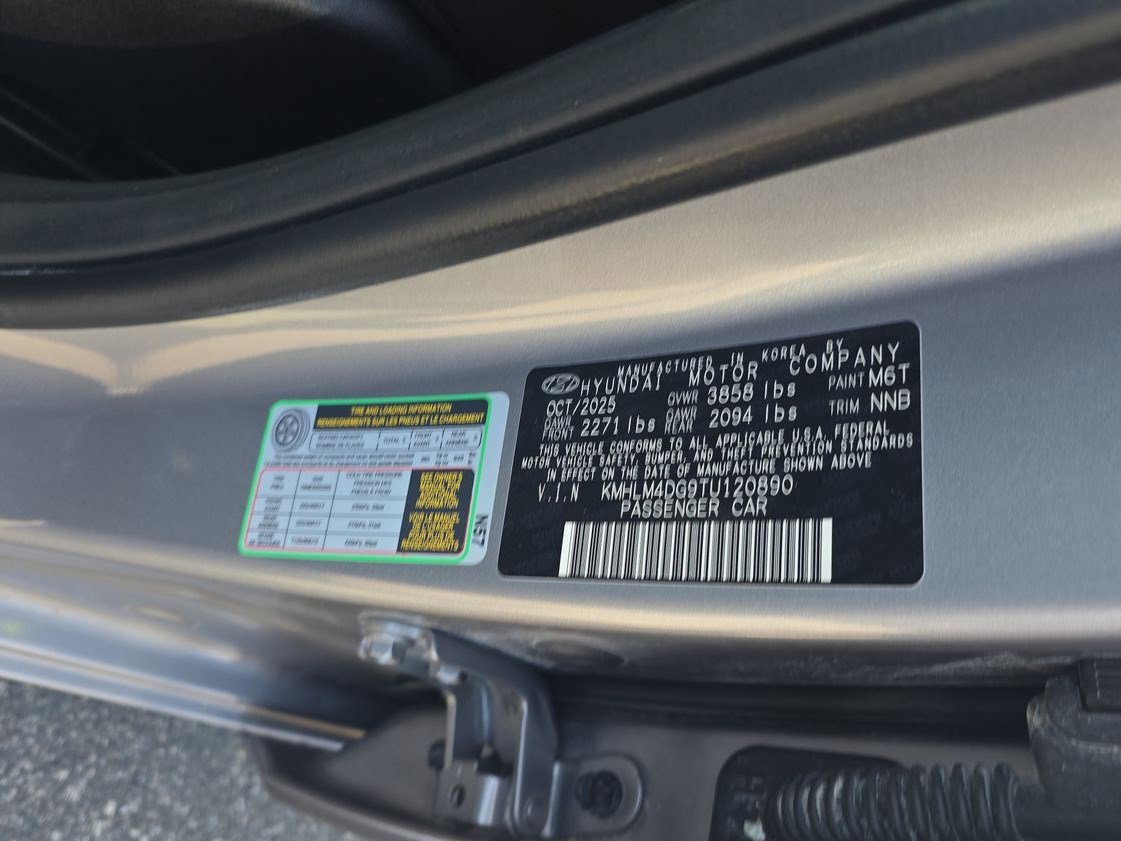 Used 2026 Hyundai Elantra Sport FWD image 14