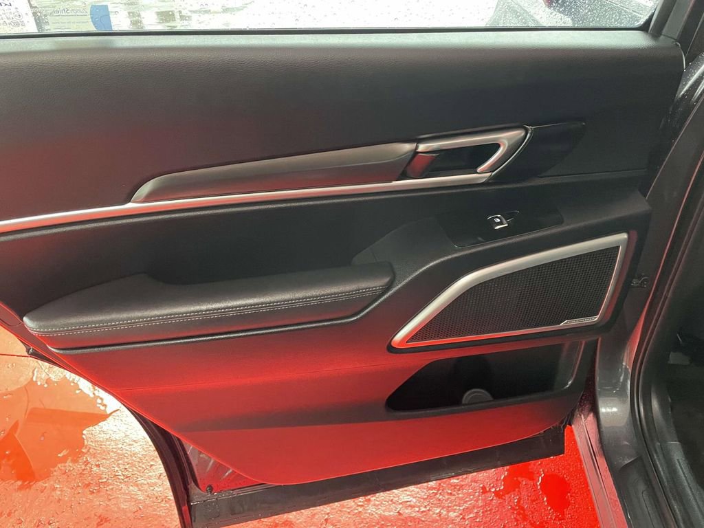Used 2023 Kia Telluride LX image 21