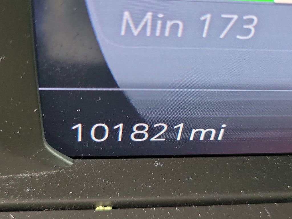 Used 2023 Chevrolet Bolt LT image 25